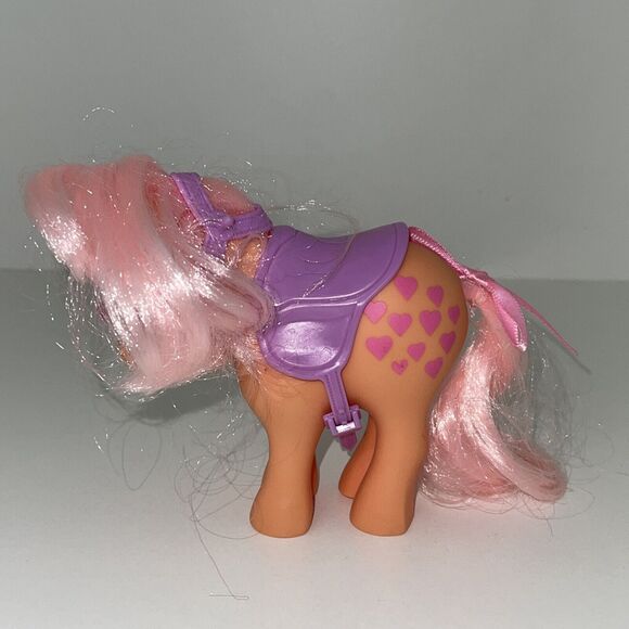 My Little Pony Hasbro 2017 Peachy Bridge Direct Pink Hearts Hair Purple Saddle - Picture 5 of 9